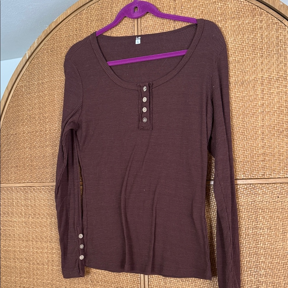 Brown Button-Detail Long Sleeve Top - Picture 2 of 5